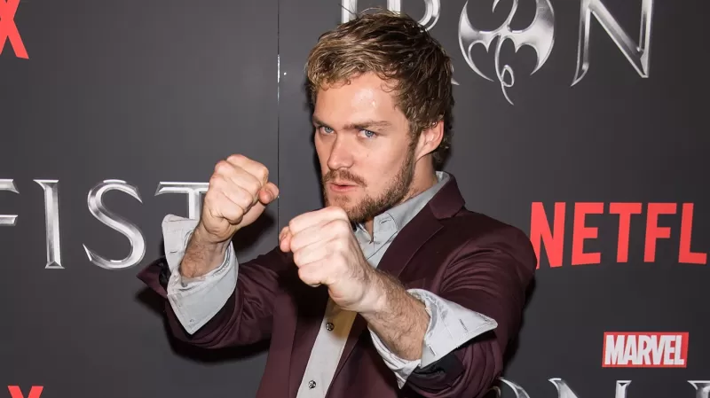 芬恩·瓊斯(Finn Jones)最後一次扮演鐵拳。