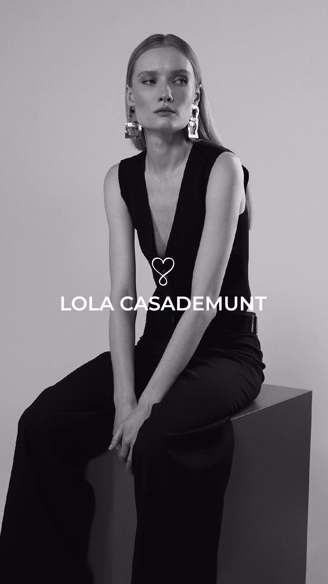 Lola Casademunt Скриншот 0